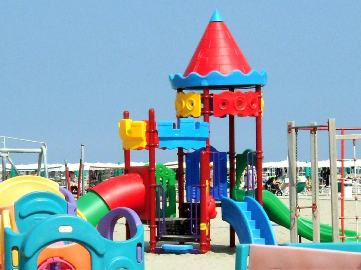 Dena Chalets - Lido Di Spina At The Beach Экстерьер фото